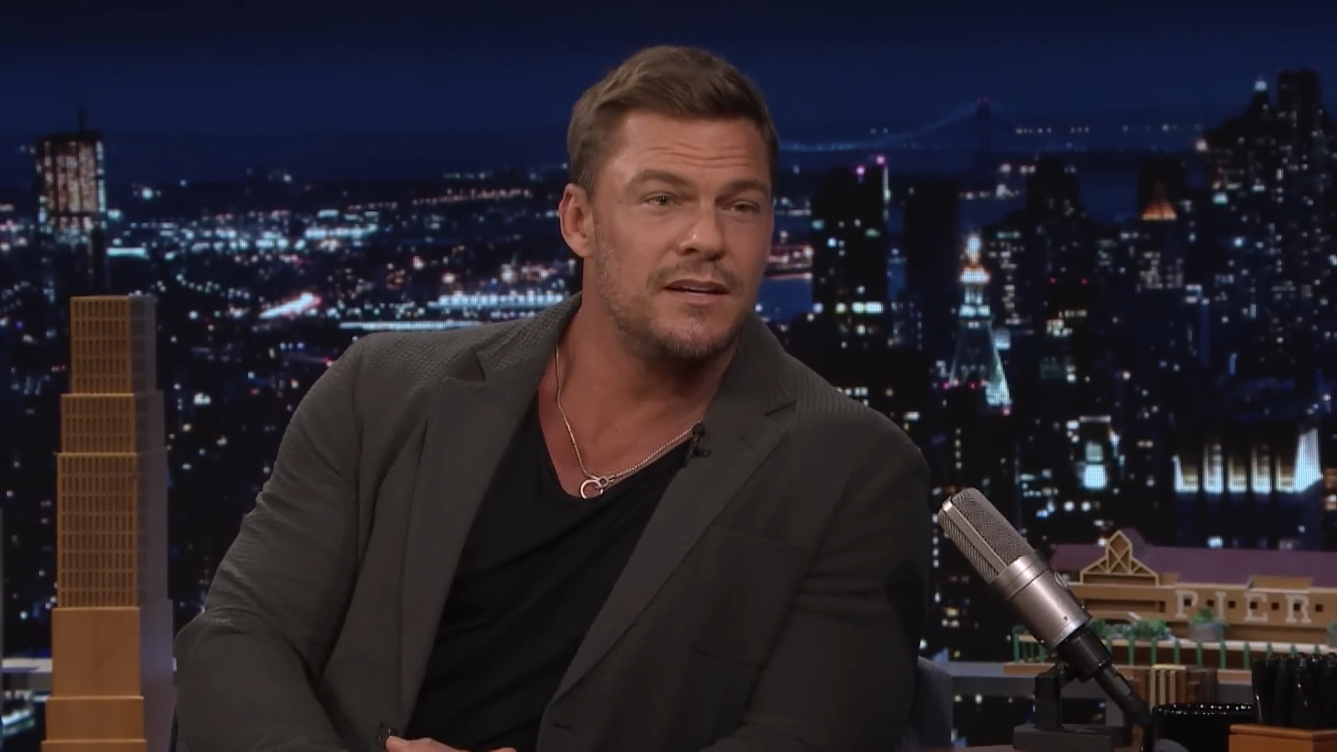 Alan Ritchson Filmed in Brutal Fight with Neighbor: Who Started It?