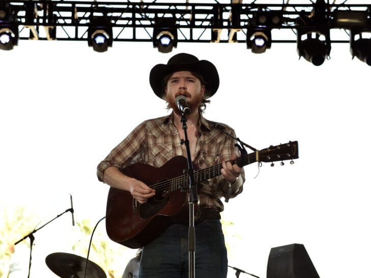 Colter Wall Says He’s ‘Not Doing Well,’ Stuns Fans By Canceling Tour