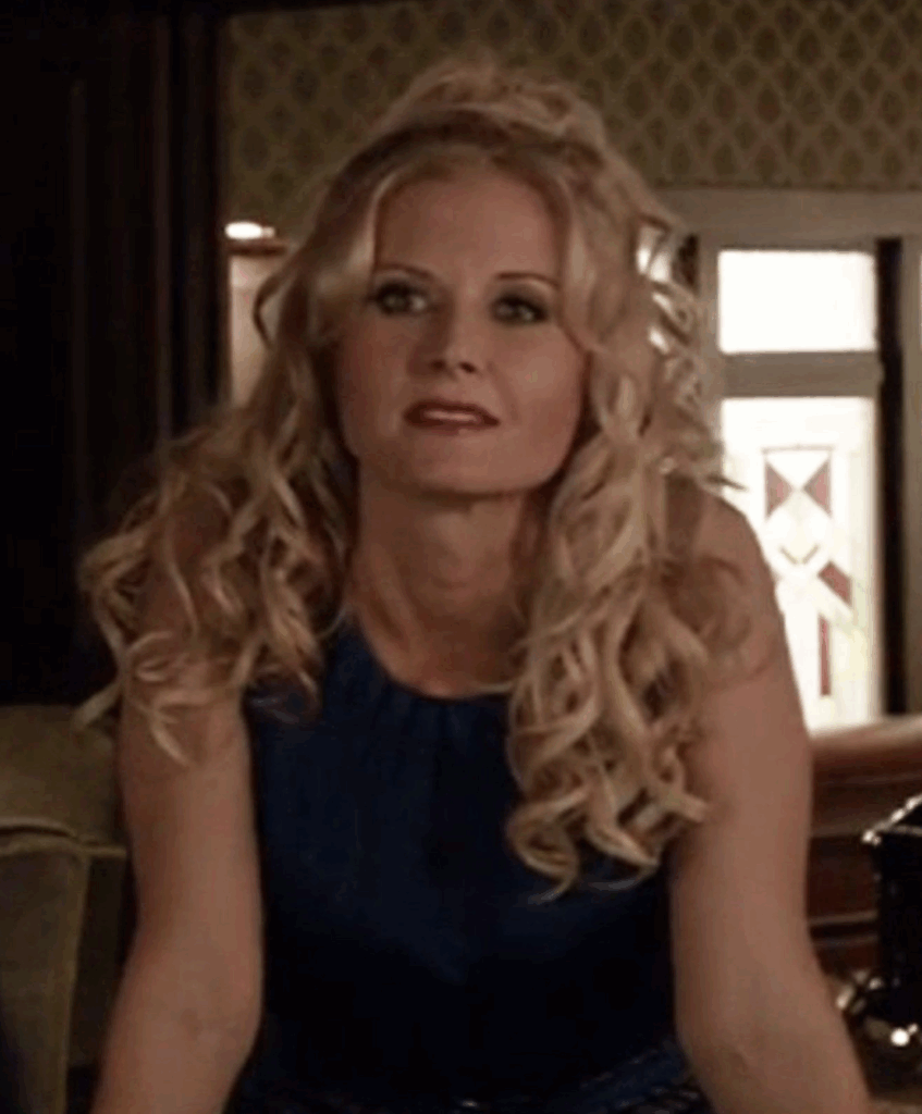 Carrie Anne Fleming has passed away after battling breast cancer.