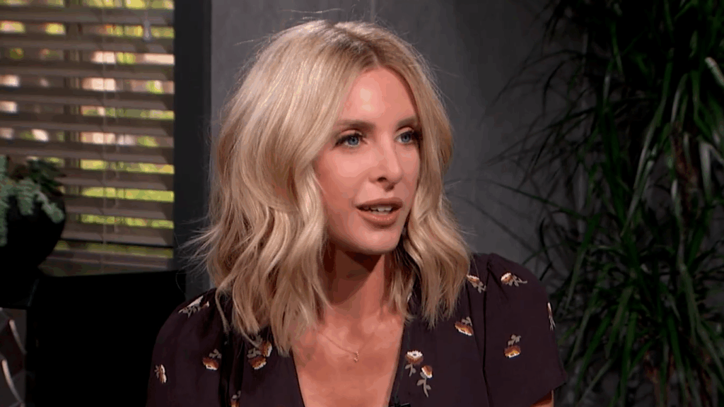 Lindsie Chrisley speaks to Dr. Phil before his ICE era.