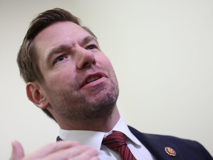 Eric Swalwell: Disgraced Congressman Parties With ‘Yacht Girls’ In Newly …