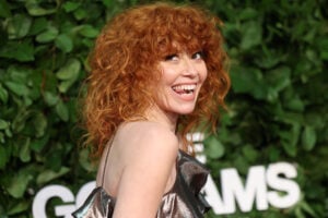Disoriented Natasha Lyonne Removed From Flight After Stumbling on Red Carpet at …
