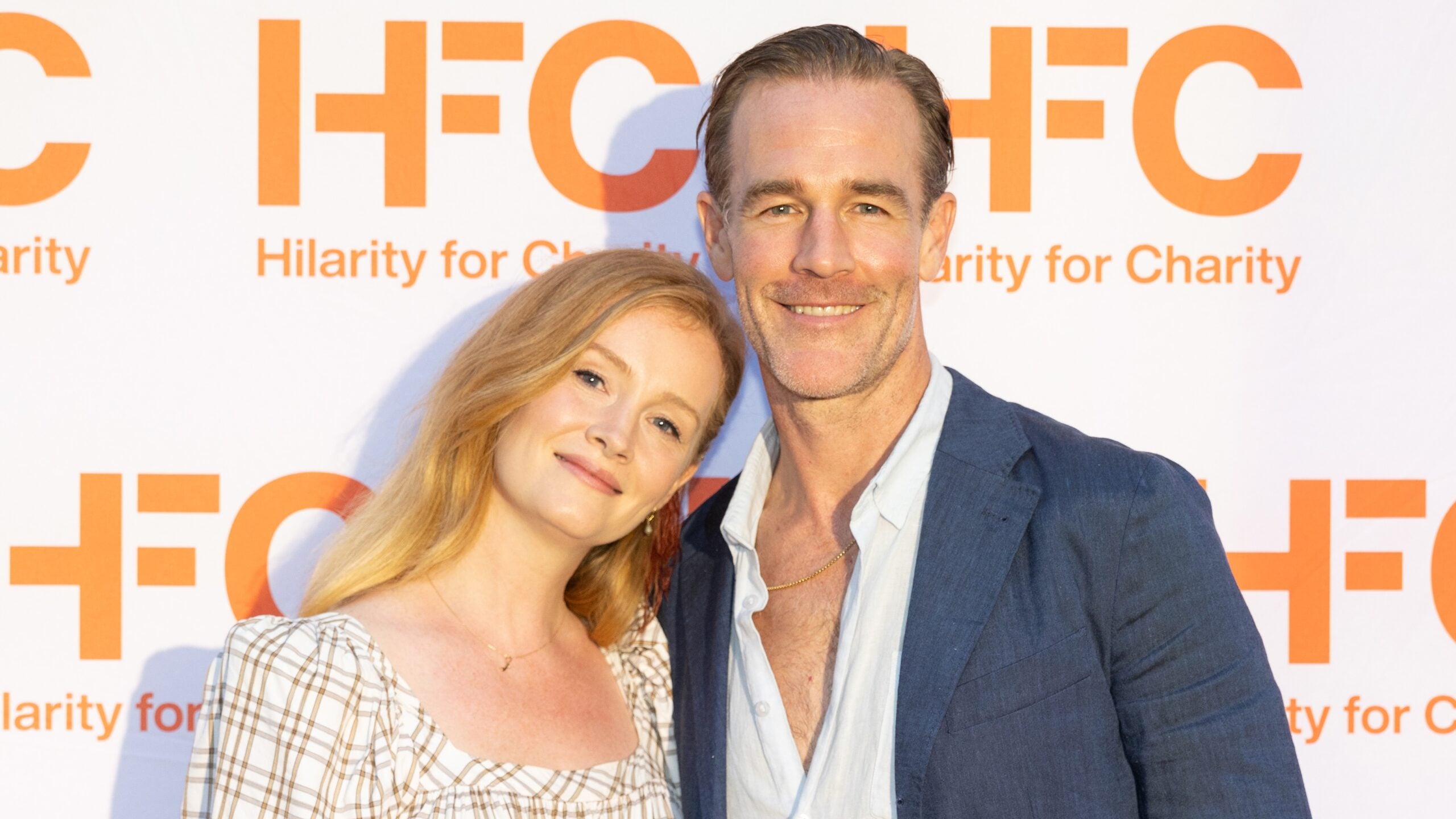 James Van Der Beek treurde drie maanden later door weduwe