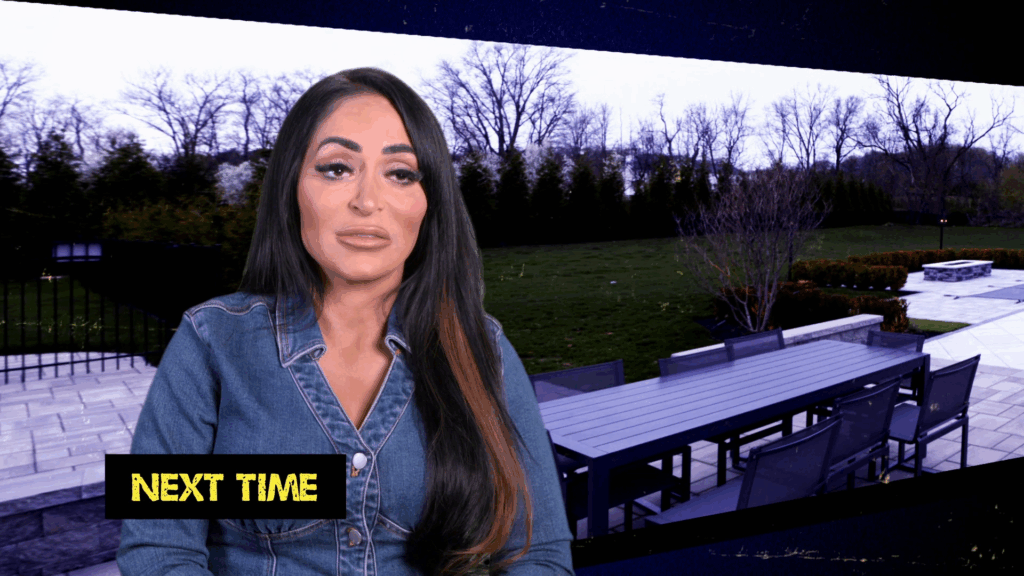 Angelina Pivarnick breaks bad news in a preview.