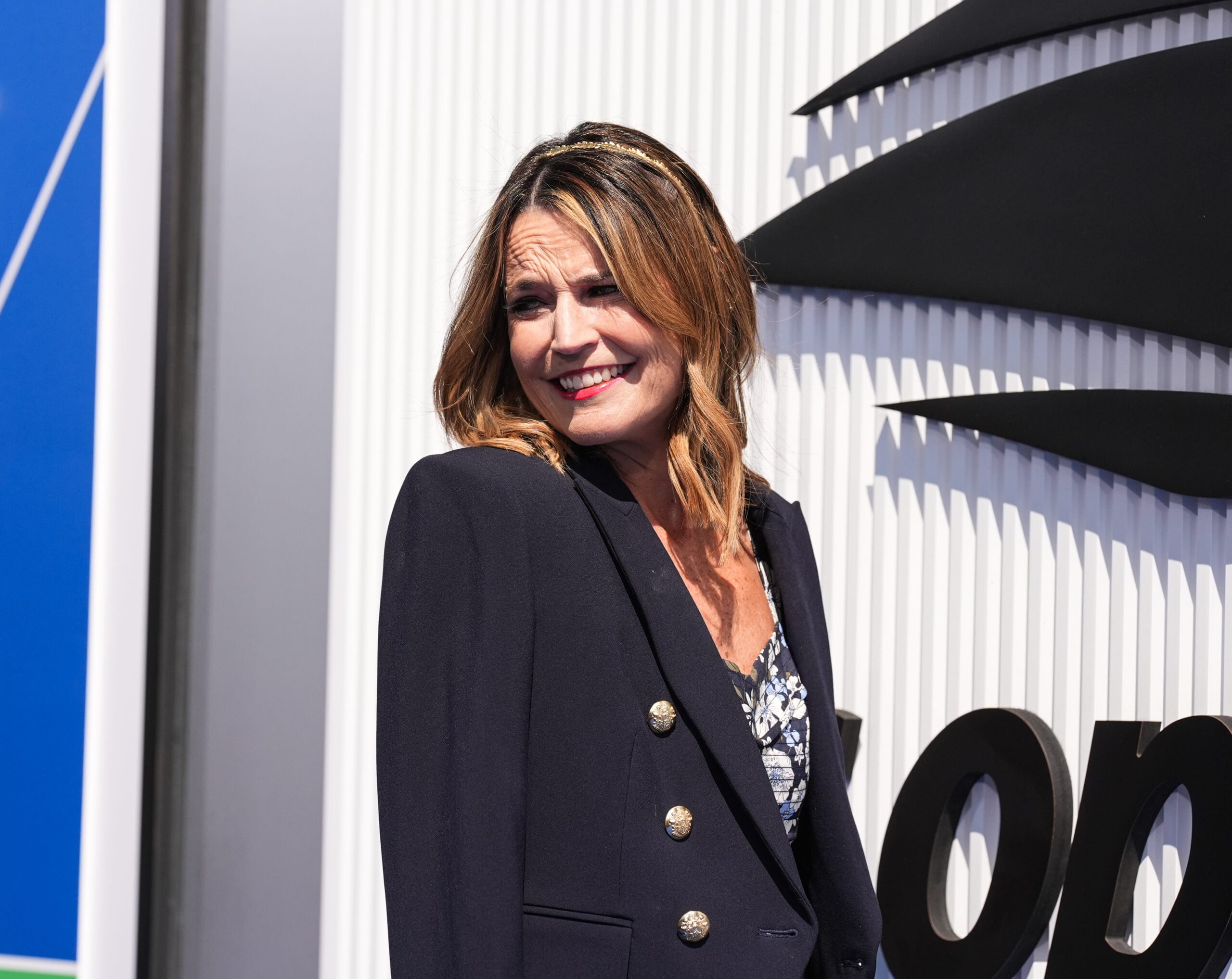 Savannah Guthrie barst naar verluidt in tranen uit op de set ‘Today’ terwijl moeder vermist blijft