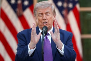 Donald Trump Bashes Stephen Colbert as ‘Total Jerk’ and ‘Dead …