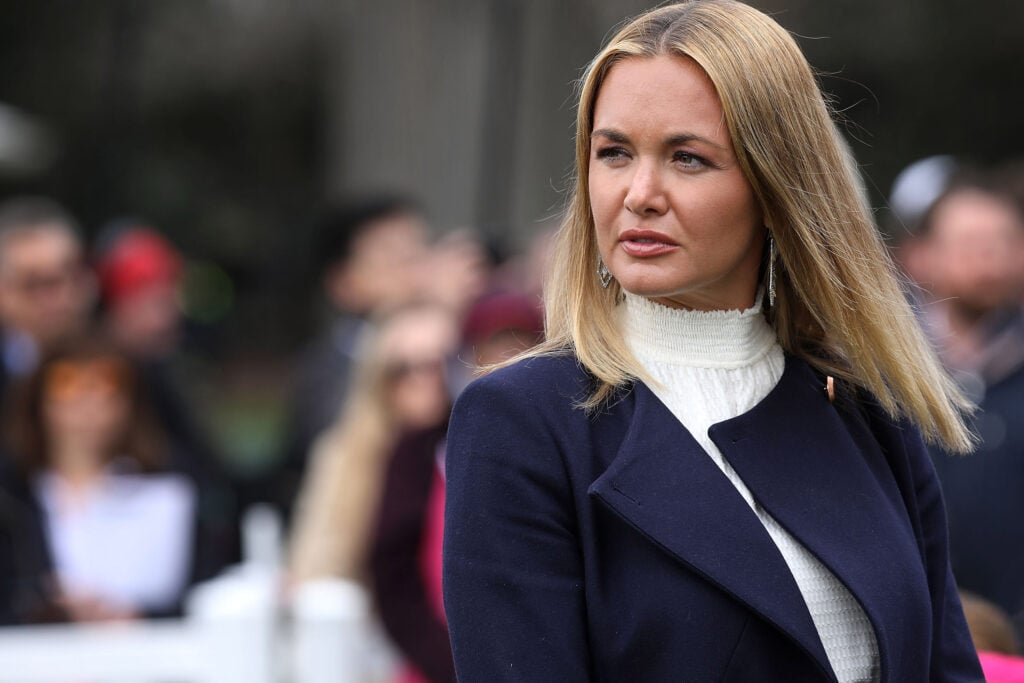 Vanessa Trump, esposa de Donald Trump Jr., asiste a la 140a edición anual de huevos de Pascua en el jardín sur de la Casa Blanca el 2 de abril de 2018 en Washington, DC.