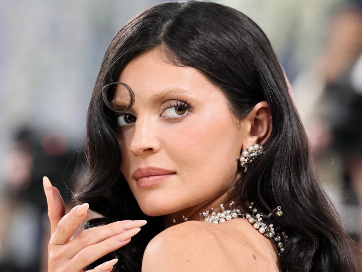 Kylie Jenner Sued by Personal Chef Who Says She Miscarried Due to Lack of Accommodations, …
