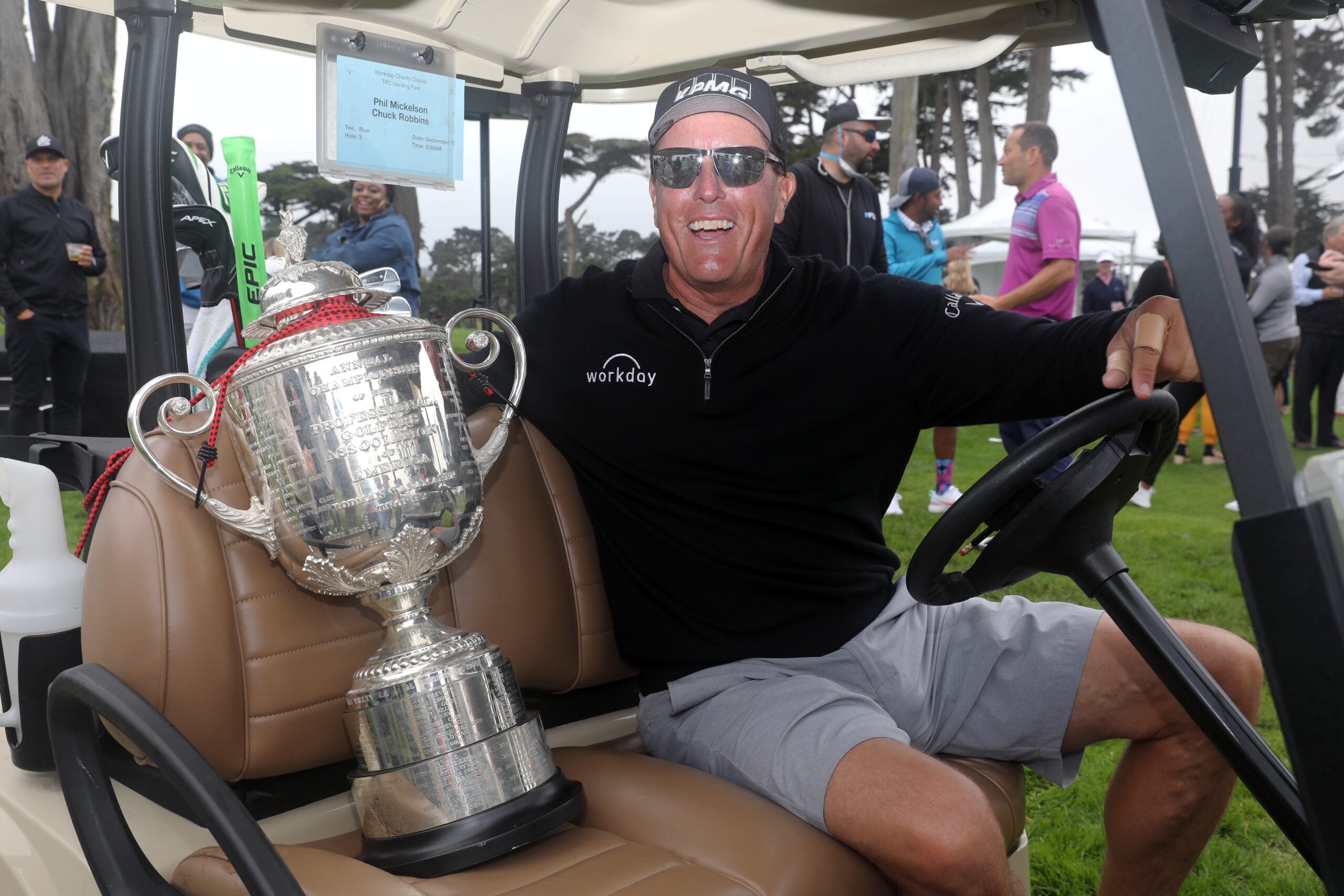 Phil Mickelson Accused of ‘Inappropriate’ Conduct With Woman, Banned From Golf Club