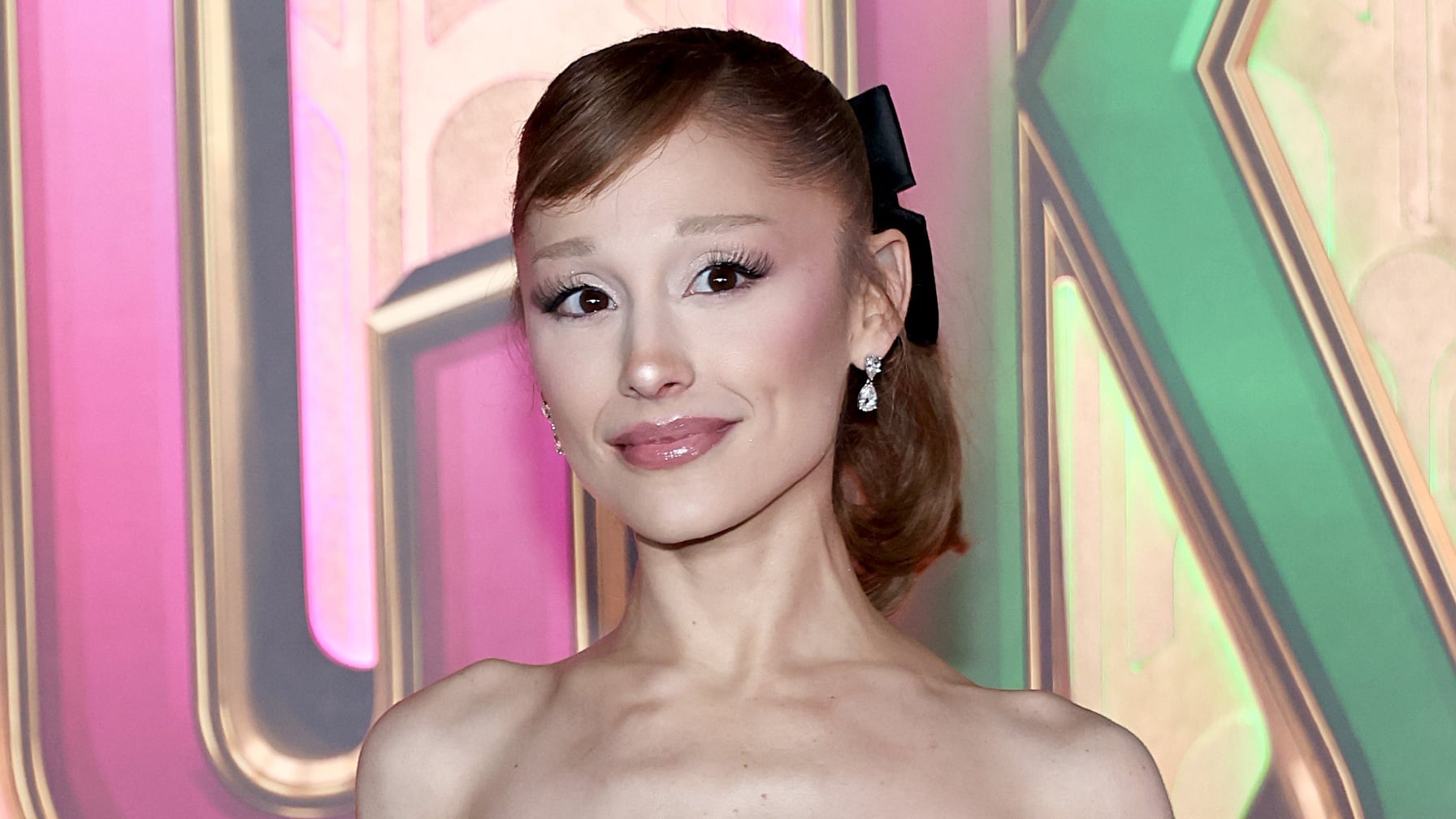 Ariana Grande Alarms Fans: Hiatus is About Boundaries, Not Getting Help!