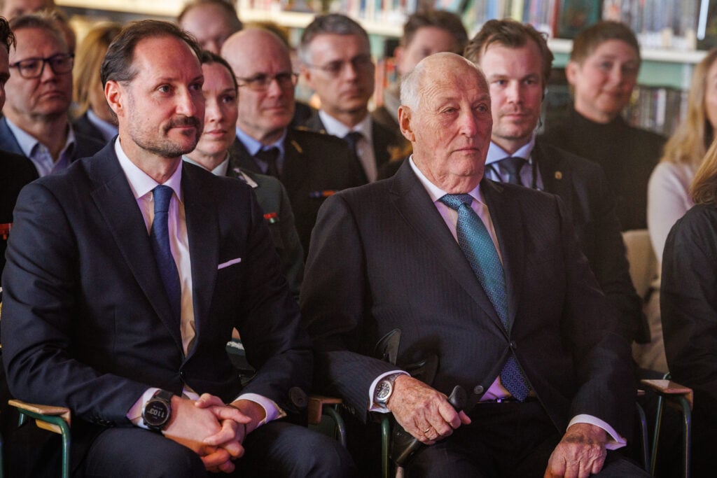 King Harald Haakon and his son in 2026.