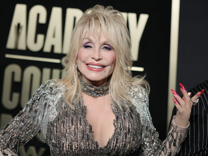 Dolly Parton Spent Final Months ‘Drowning In Grief’ Over Loss of Husband Carl …
