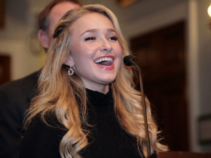 Wladimir Klitschko, Father of Hayden Panettiere’s Child, Pays Heartbreaking …