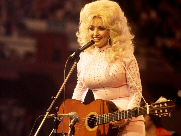 Dolly Parton’s Final Comments About Her Health Resurface as Trump Orders Flags …