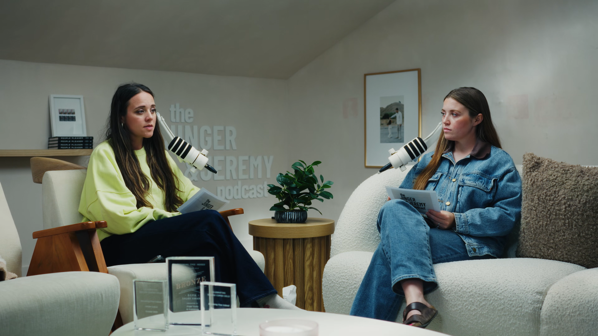 Joy-Anna & Jinger Duggar Lament ‘Hard, Hard Moments’ Amidst Joseph & …