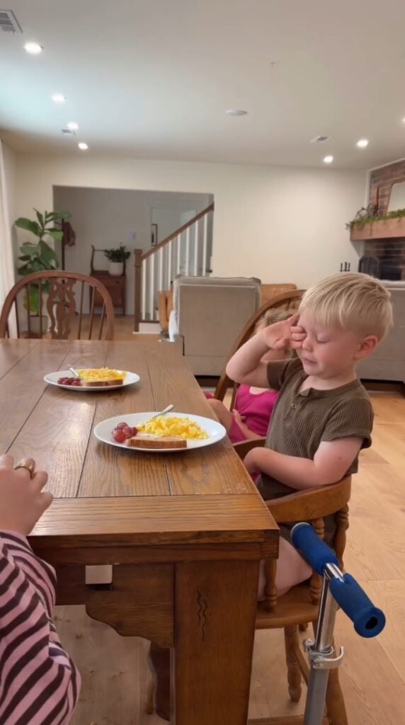 Gunner Forsyth with breakfast.