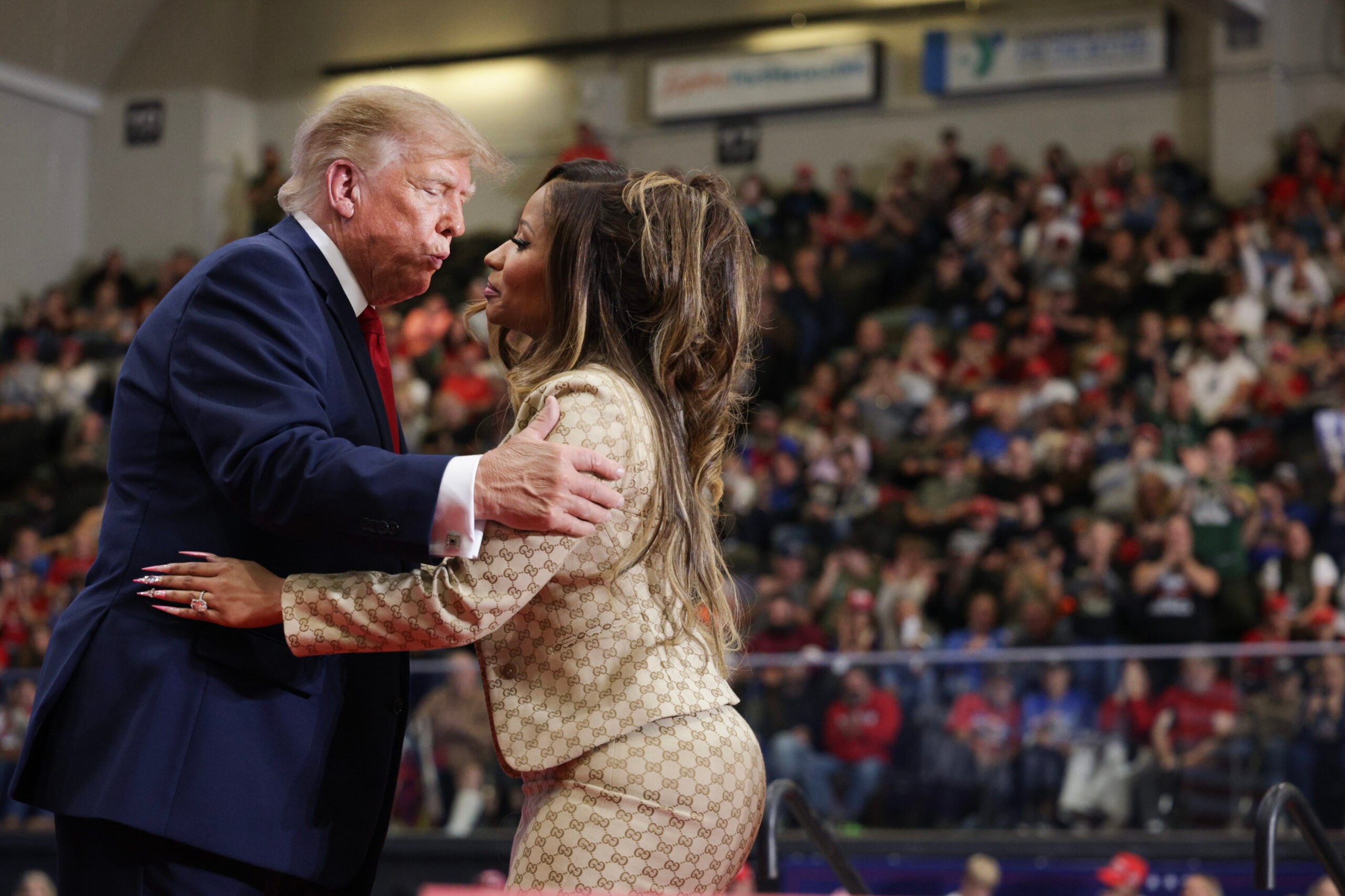 Trump Rall Headlines Donald Trump Praises Nicki Minaj's 'Beautiful Ass' at Rally