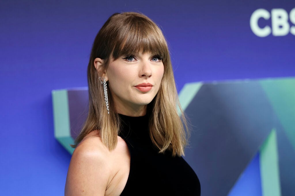 Taylor Swift attends the 2026 MTV Video Music Awards (VMAs) at Peacock Theater on September 27, 2026 in Los Angeles, California. 